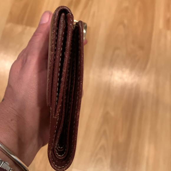 GUCCI VINTAGE Men’s Awesome Vintage Bi-Fold wallet - Picture 8 of 11